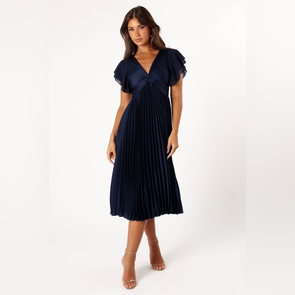 PETAL & PUP NOVA FLUTTER SLEEVE MIDI DRESS - L B2333 - Picture 2 of 6